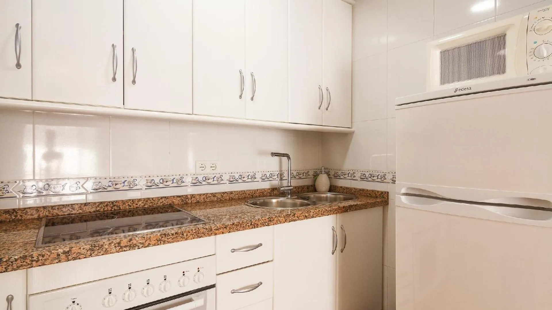 Apartment Ferienwohnung Fuer 2 Personen Ca 40 Qm In Nerja, Andalusien Costa Del Sol